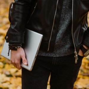 ملابس رجالية جاهزة